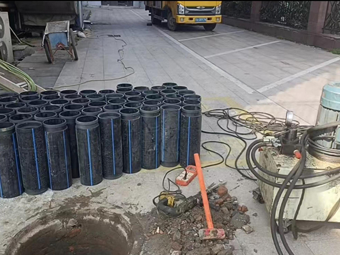 商丘PE置换管厂家 DN315置换管 非开挖管短管置换